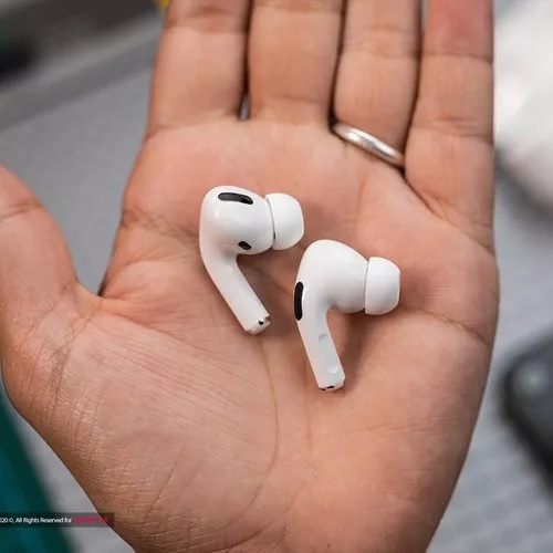 Apple AirPods Pro - Image 4